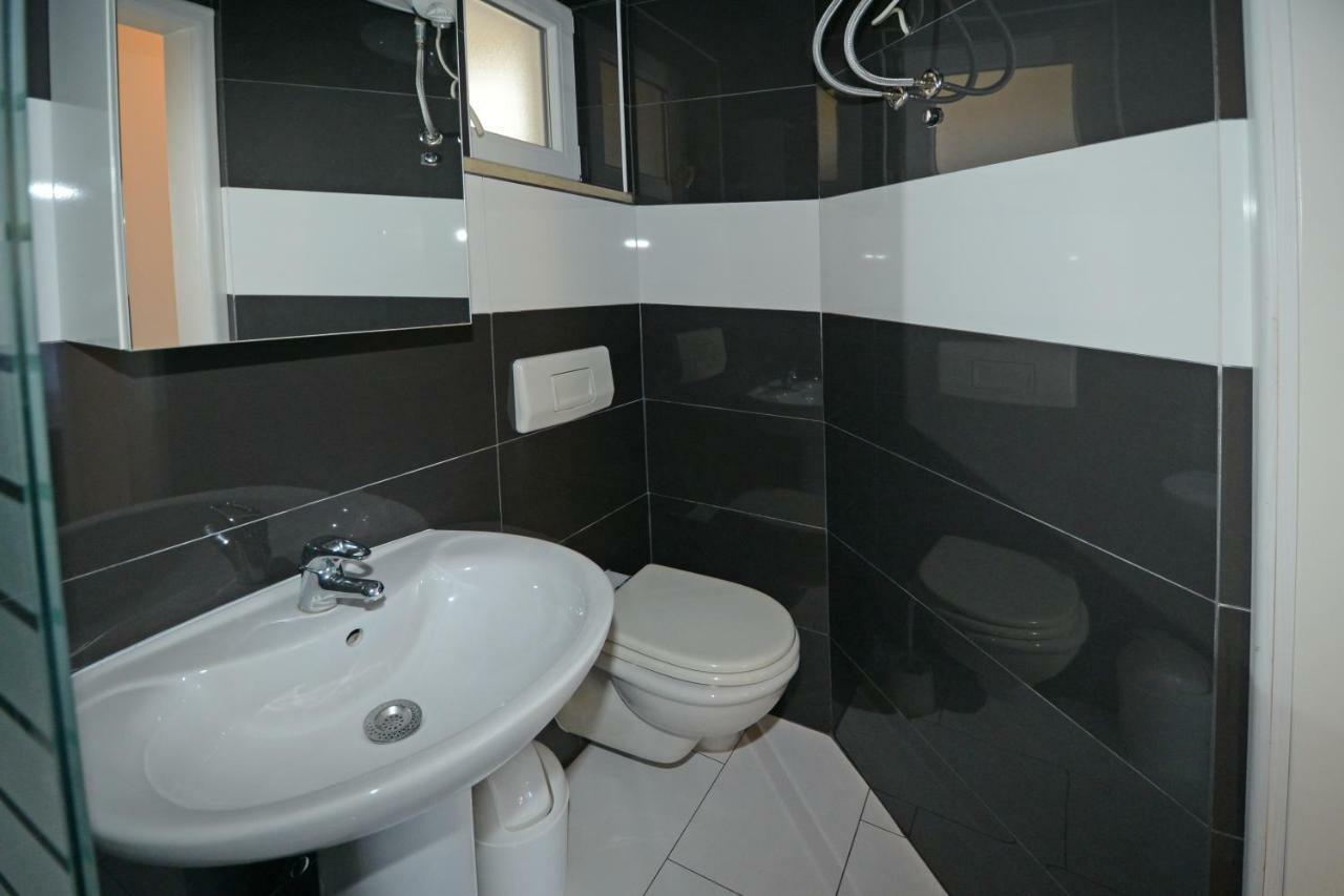 Zare Villa *