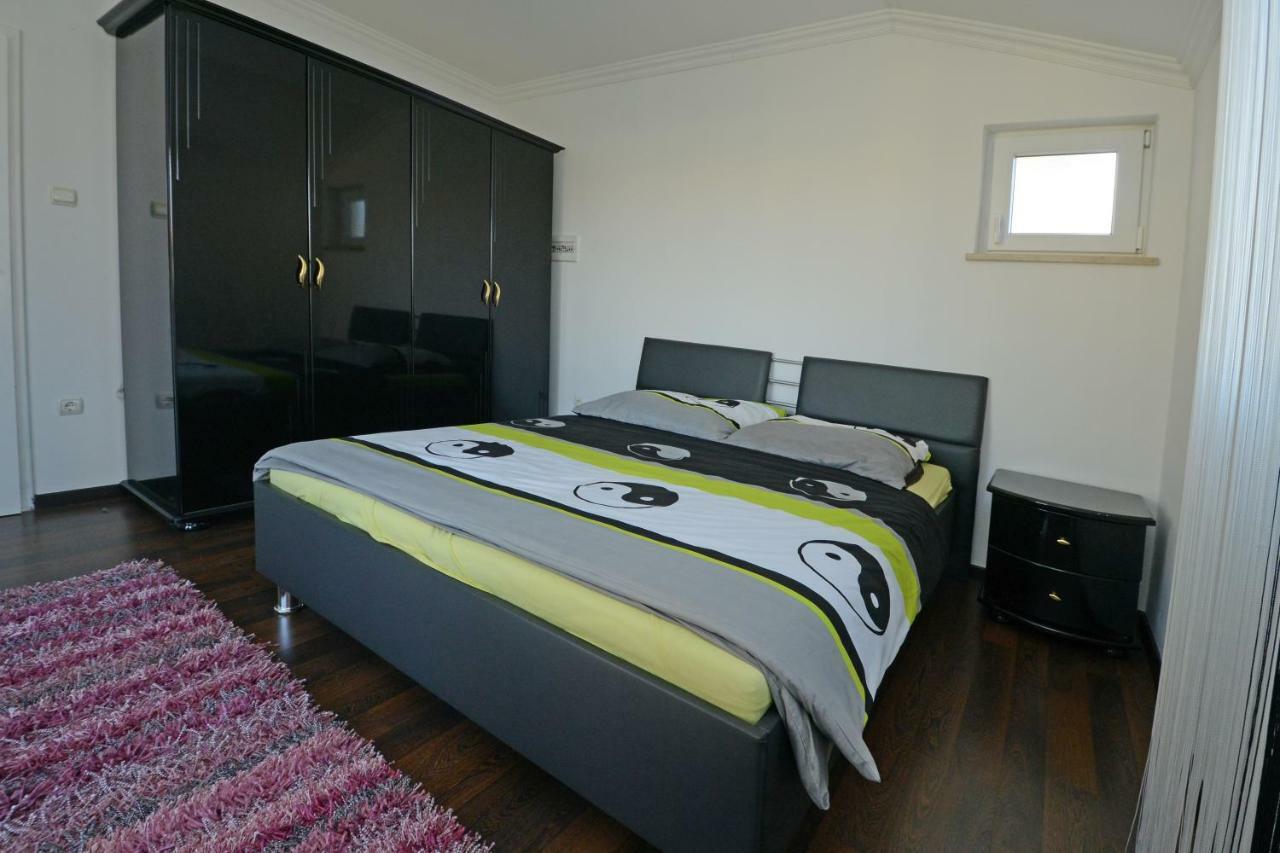 Villa Zare *